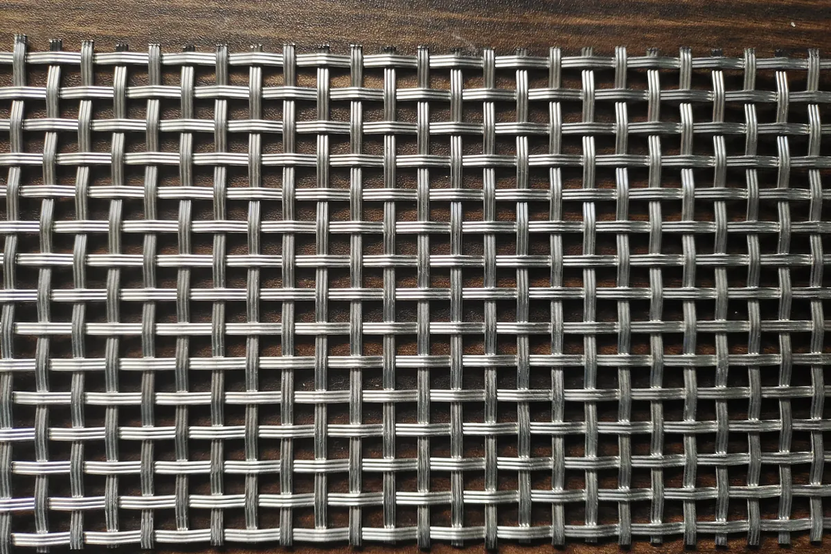 Crimped wire mesh applied as a decorative metal partition screen