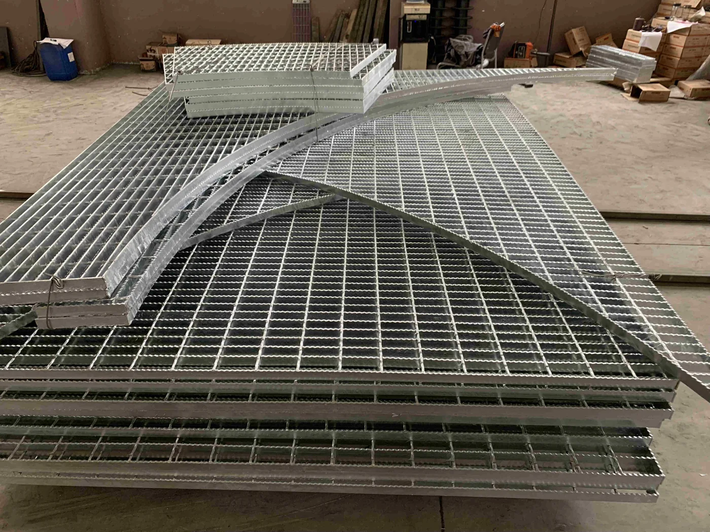 Custom shaped galvanized steel grating fabricated to drawing