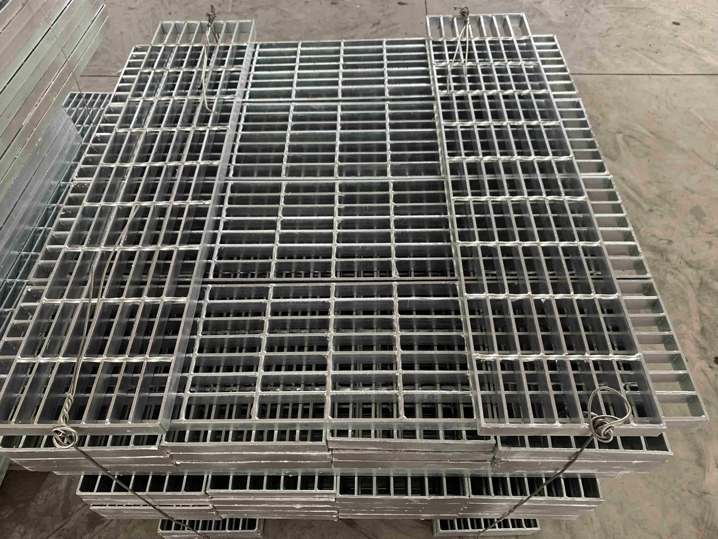 Galvanized steel grating drain cover for municipal drainage