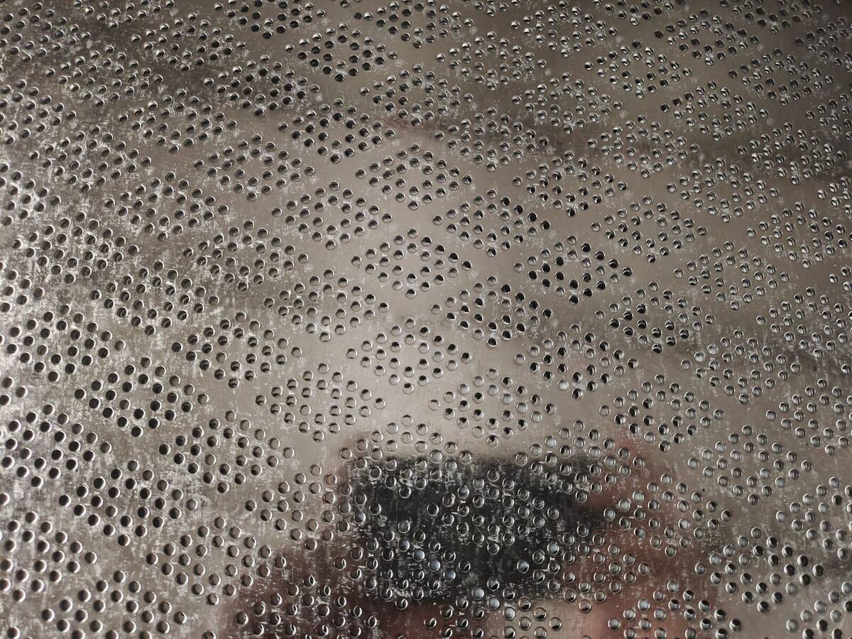 Round hole perforated metal sheet